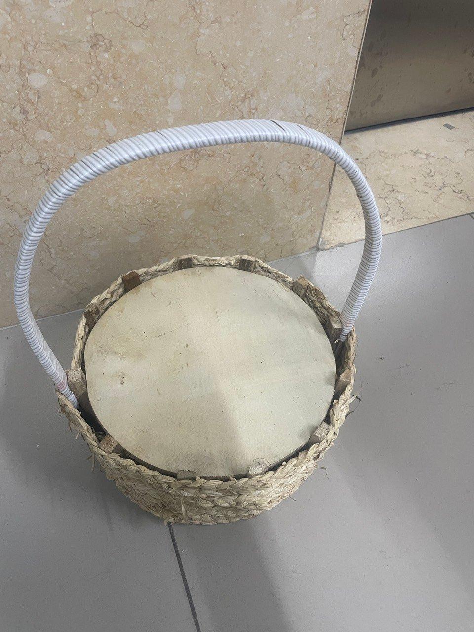 Giỏ đan cắm hoa trang trí