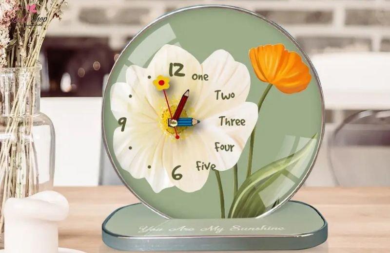 Tranh đồng hồ để bàn nhỏ gọn, tạo điểm nhấn cá nhân