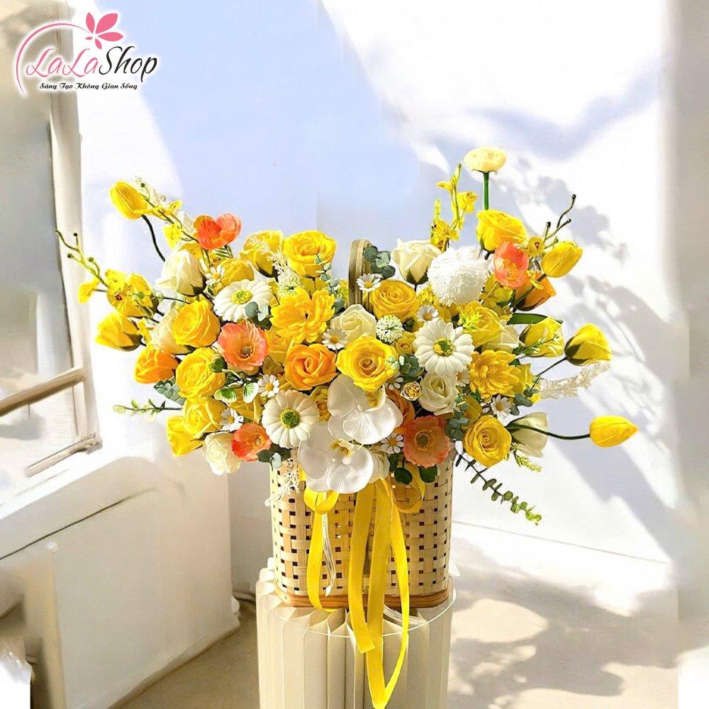 Chậu Hoa Sáp Thơm Tone Vàng Rực Rỡ Mix Nhiều Loại Hoa Món Quà Ý Nghĩa