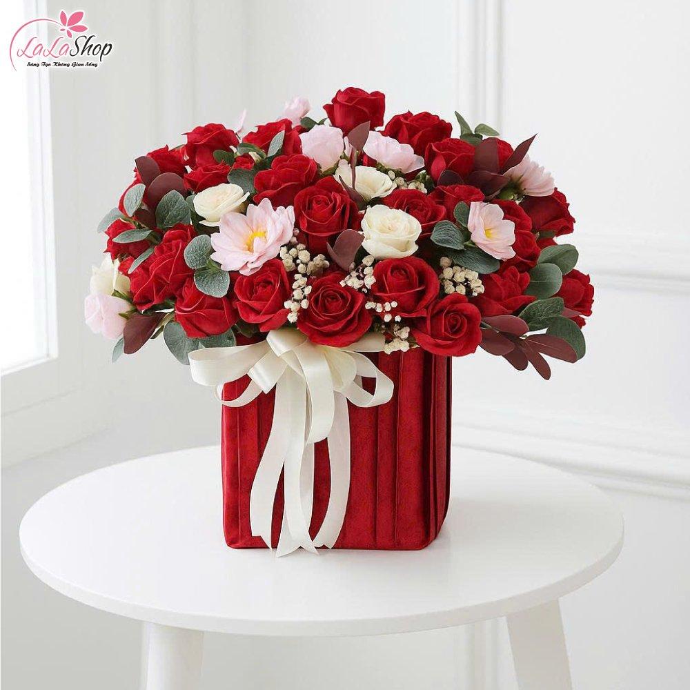 Lẵng hoa sáp thơm để bàn sắc vàng sắc đỏ nồng nàng quà tặng kỷ niệm đẹp