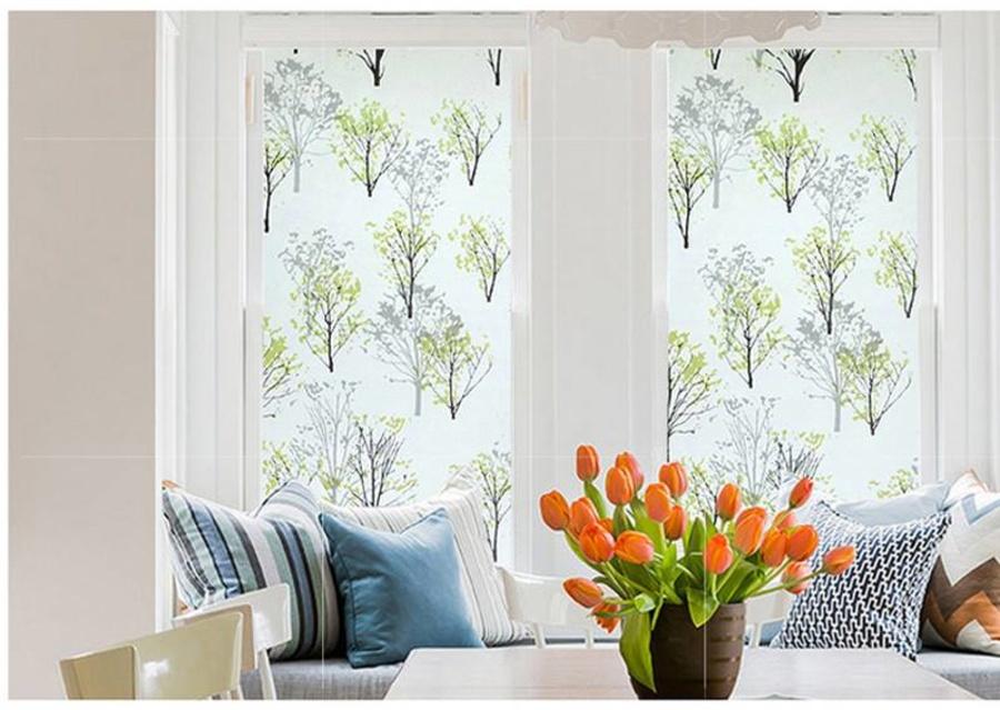 Giấy decal dán kính mờ loại cuộn có tác dụng bảo vệ kính, hạn chế rủi ro