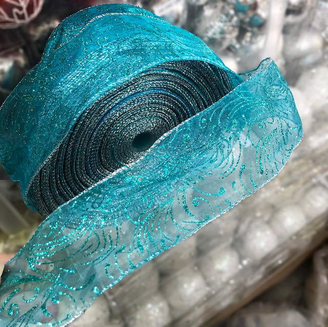Cuộn ruy băng xanh họa tiết trang trí noel