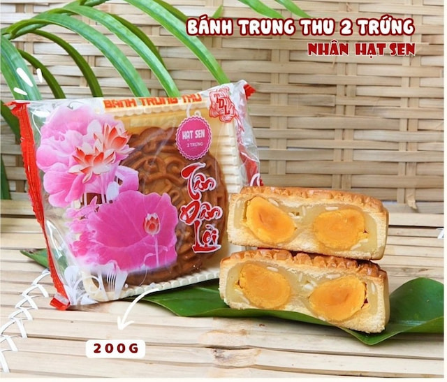 Bánh trung thu nhân hạt sen 2 trứng 200G Bánh Tân Dân Lợi