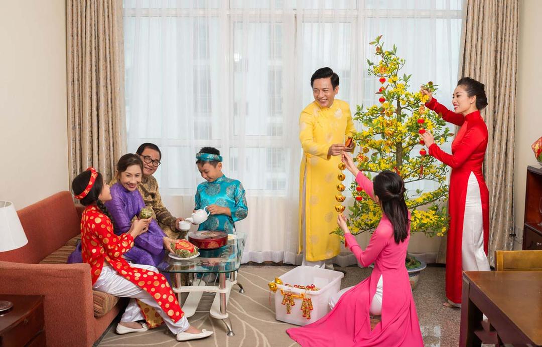 Cách trang trí cây mai, cây đào và cây quất đẹp để đón Tết 2023 thật hạnh phúc và trọn vẹn