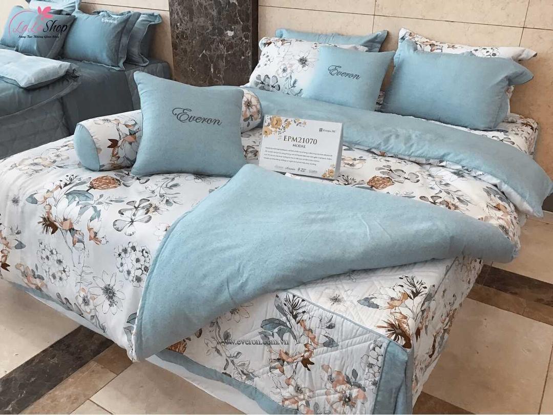 Chăn ga, gối, nệm tuy bình thường nhưng lại là món quà thiết thực