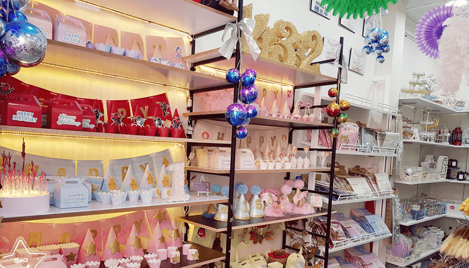Cửa hàng bán phụ kiện trang trí sinh nhật - Glow party