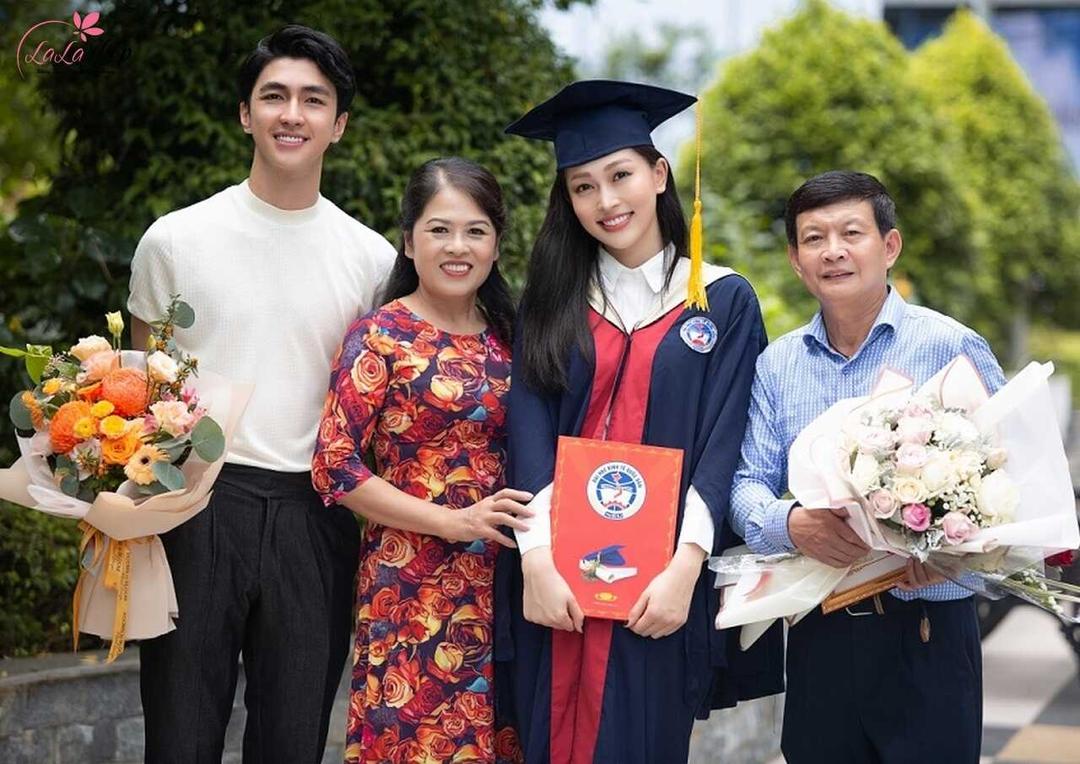 Hoa nên tặng vào ngày lễ tốt nghiệp