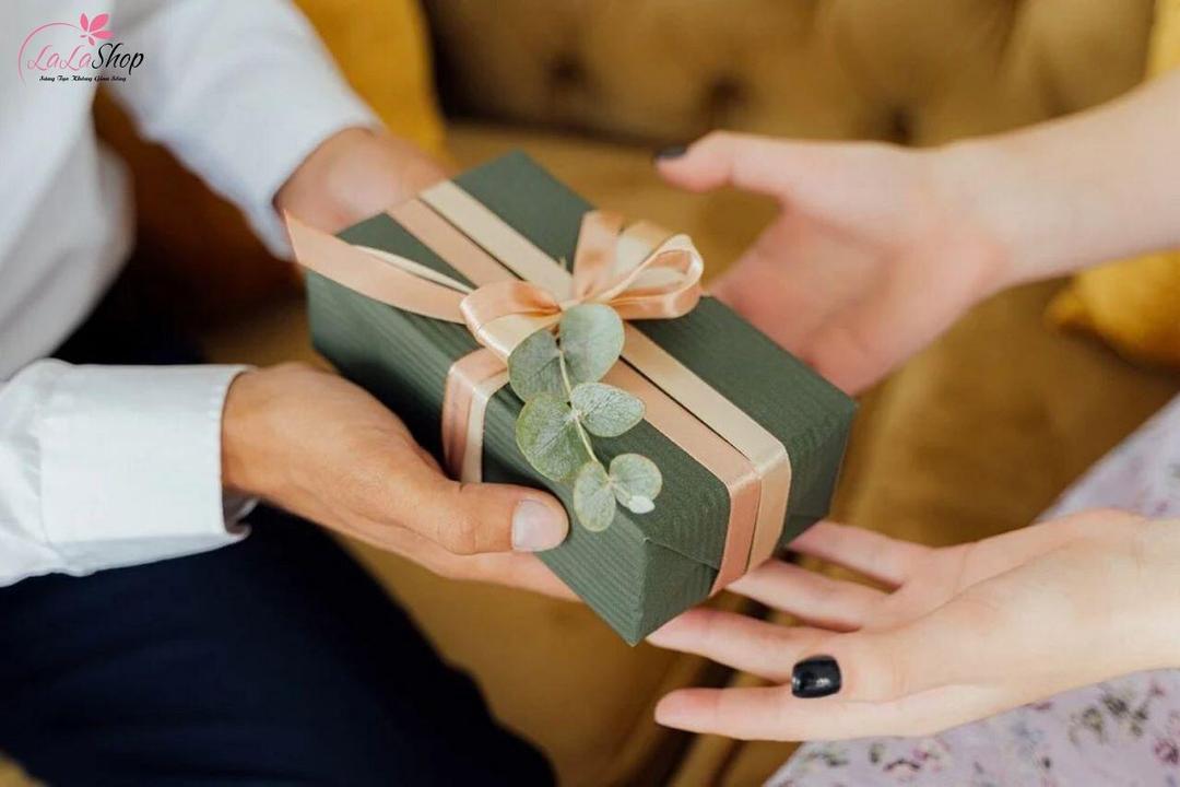 Món quà thể hiện tình cảm chân thành mới là món quà giá trị nhất