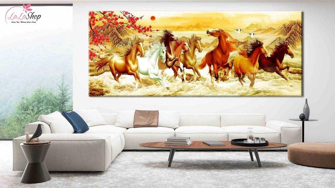 Nhiều người còn phân vân khi chọn giữa tranh canvas và tranh tráng gương