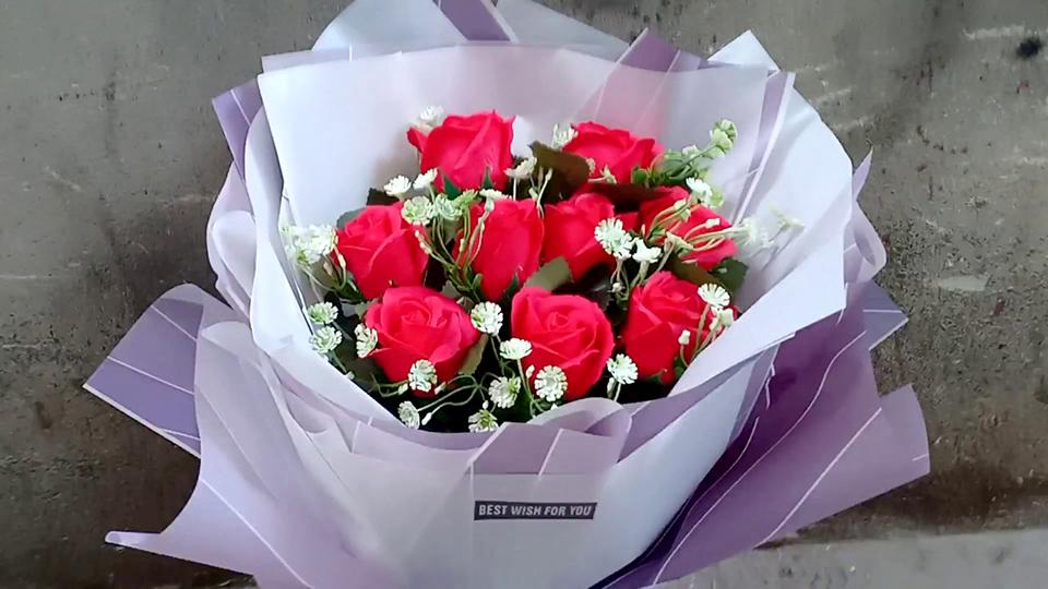 Những bông hoa tươi thắm sẽ là lời tri ân ý nghĩa và chân thành nhất