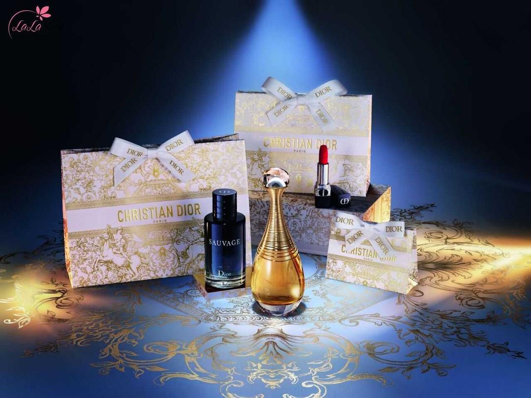 Nước hoa là món quà Giáng sinh sang trọng và tinh tế