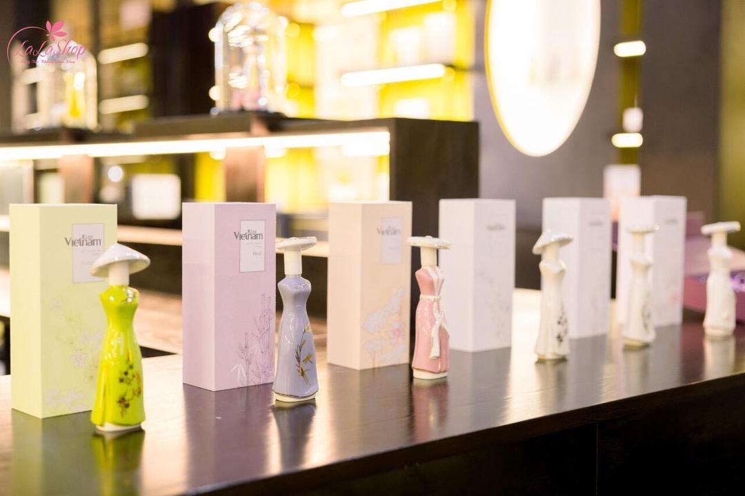 Nước hoa sẽ giúp người phụ nữ thêm phần tự tin và quyến rũ