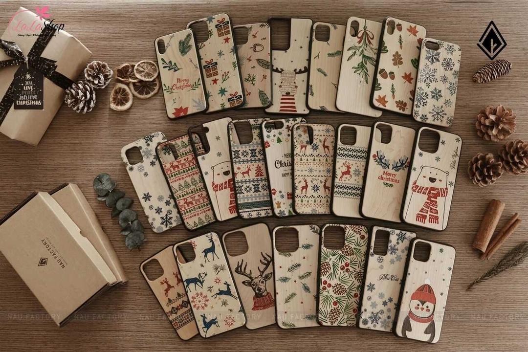 Ốp điện thoại là món quà phù hợp để tặng một nhóm bạn