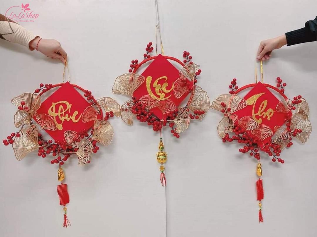 Phụ kiện treo tường giúp tô điểm không gian thêm sắc màu và nhộn nhịp hơn