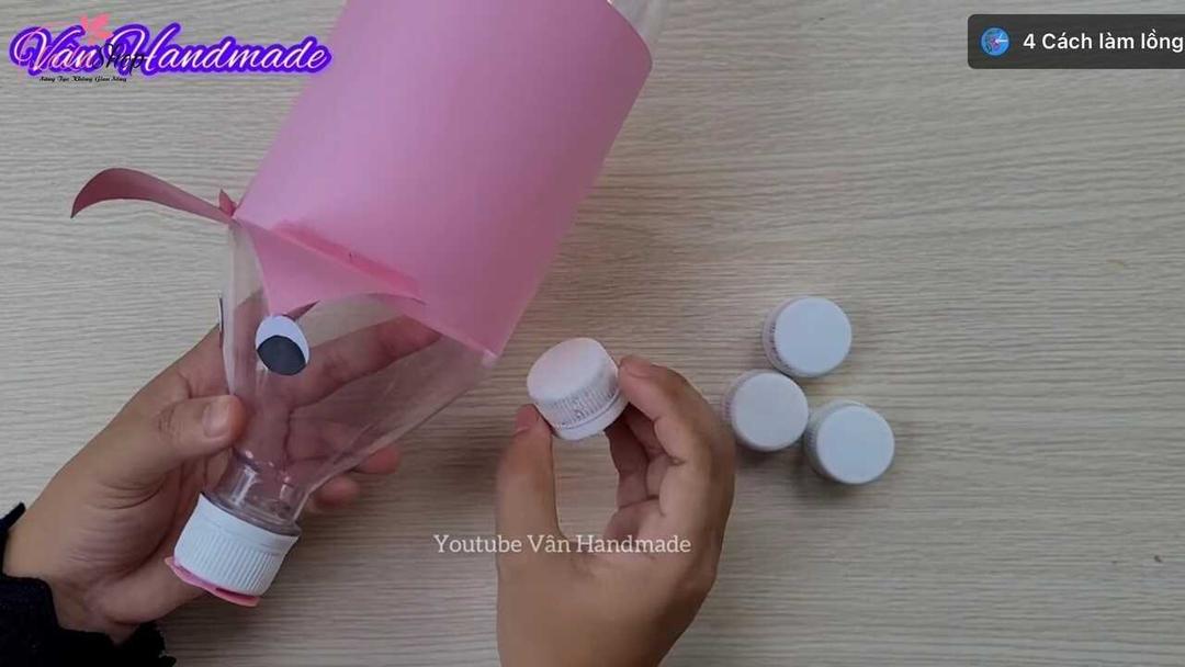 Sử dụng nắp chai để trang trí