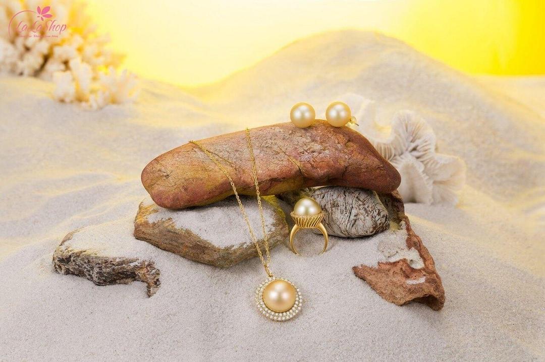 Trang sức là món quà vừa mang giá trị vật chất vừa mang giá trị tinh thần