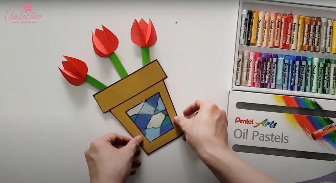 Trang trí cho chậu hoa thêm lung linh là sẵn sàng đem tặng