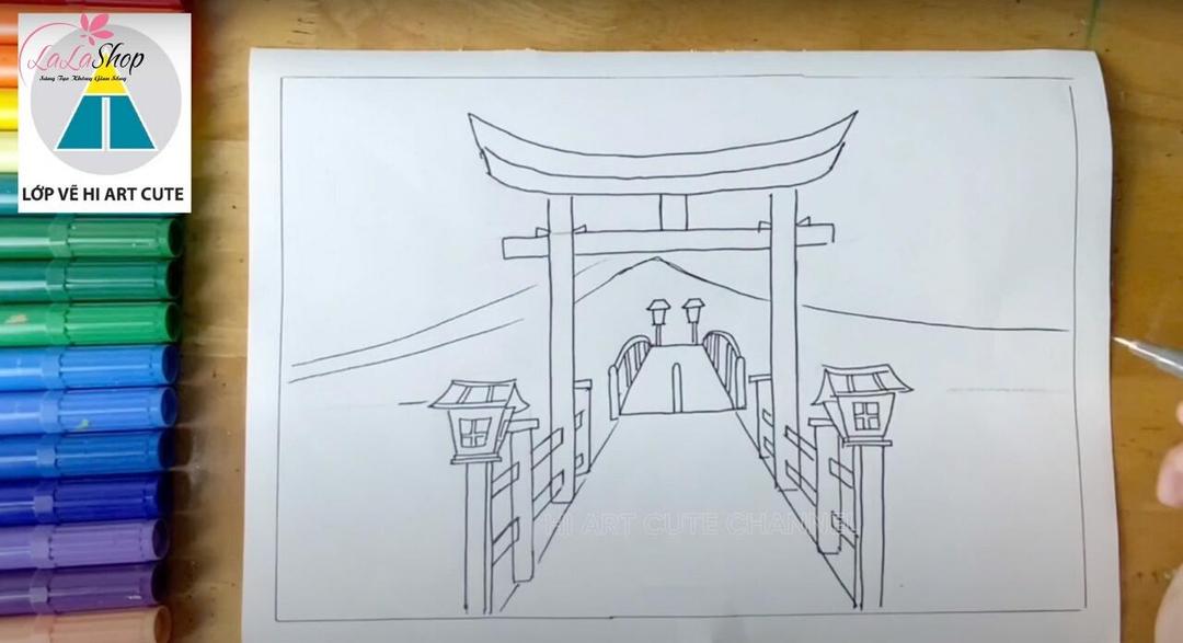 Vẽ thêm chi tiết và viền lại bằng bút đen