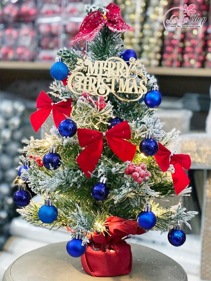 Cây thông noel mini phủ tuyết kèm phụ kiện màu xanh