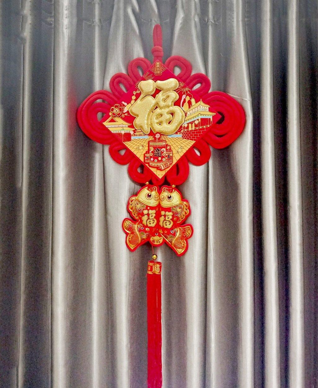 Liễn chữ phúc vàng pháo tết và cá chép lớn trang trí tết - 342