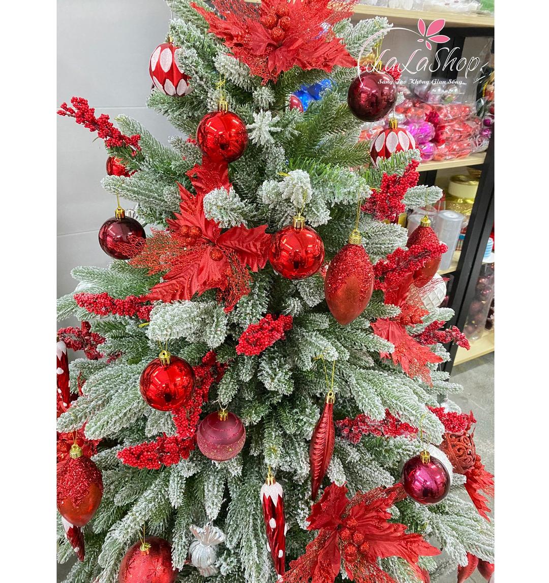 Cây thông noel phủ tuyết 1m5 tông màu đỏ trắng đủ phụ kiện trang trí giáng sinh