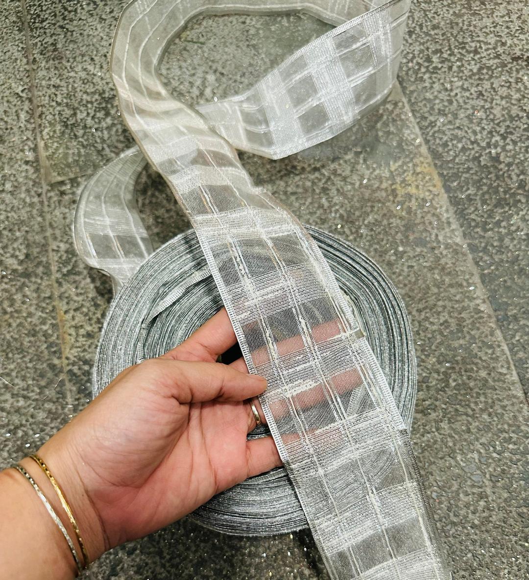 Cuộn Ruy Băng Lưới 10 Mét Màu Trắng Caro Trang Trí Noel