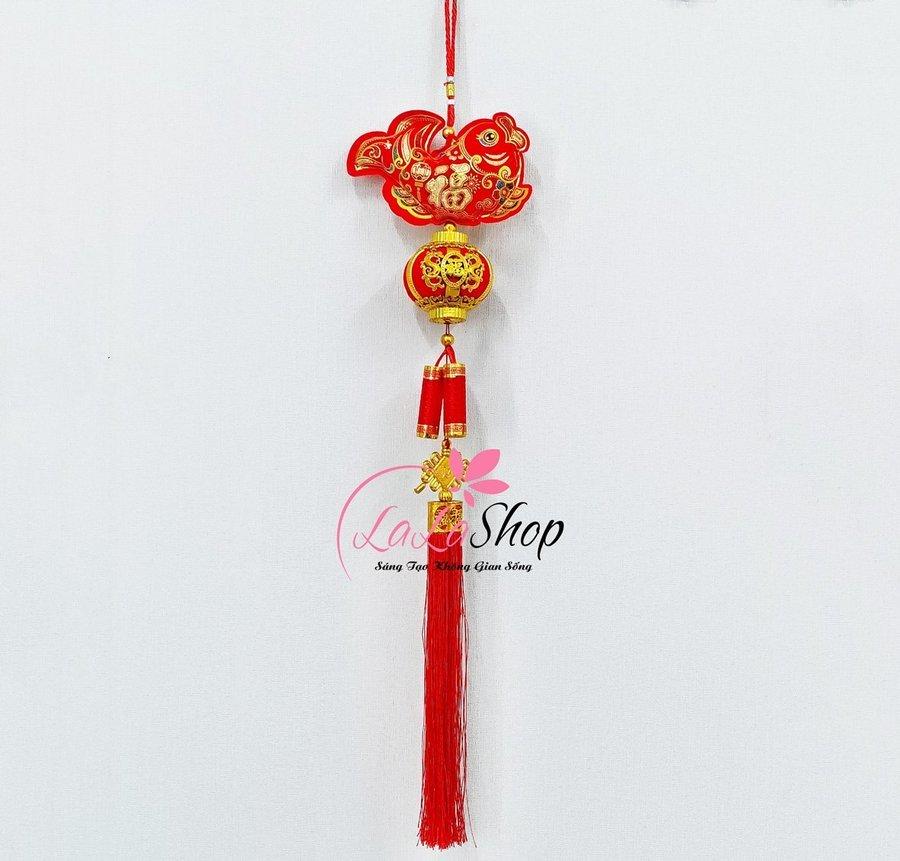 Liễn các chép lồng đèn nhung đỏ kèm 3 trái pháo trang trí tết