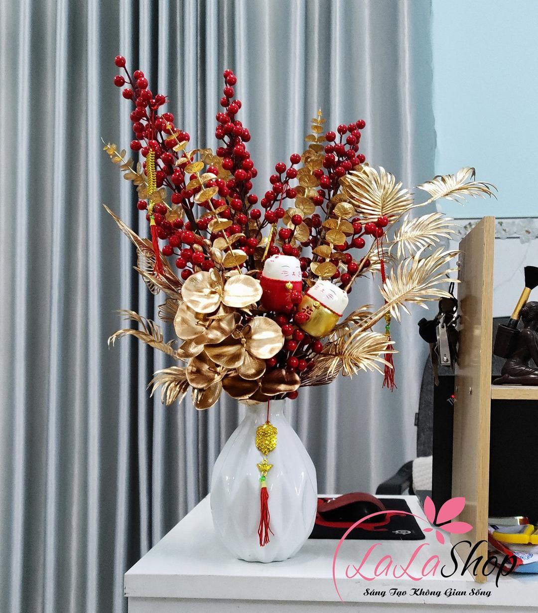 Bình hoa sứ đào đông sắc đỏ tài lộc may mắn trang trí tết mẫu 2