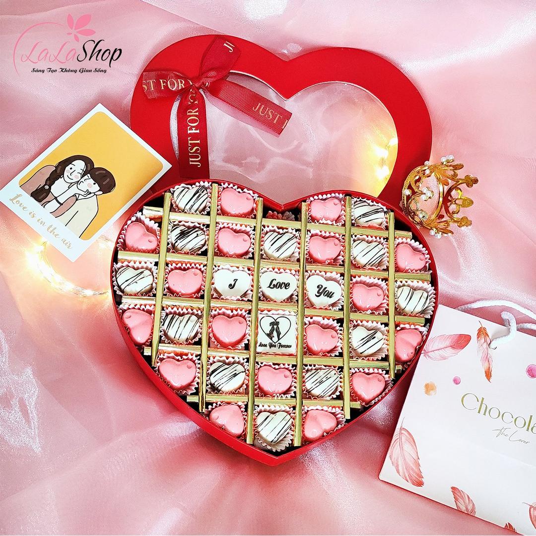 Hộp Socola 33 Viên Quà Tặng Tình Nhân Ngọt Ngào Chữ I Love You