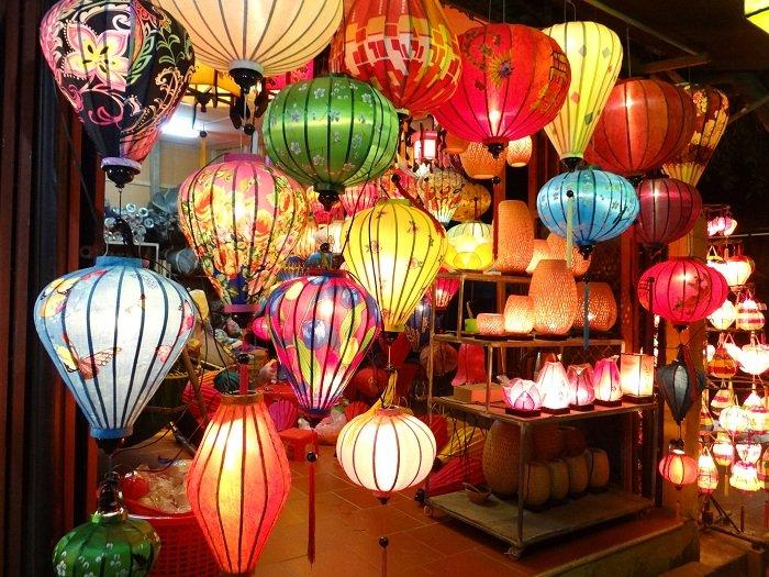 Đèn trang trí tết - Đèn lồng Hội An đem đến nét truyền thống lẫn hiện đại khi trang trí Tết