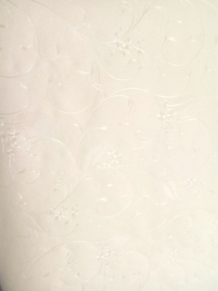 Decal cuộn dây leo hoa trắng kem nhỏ khổ 1m2(276)