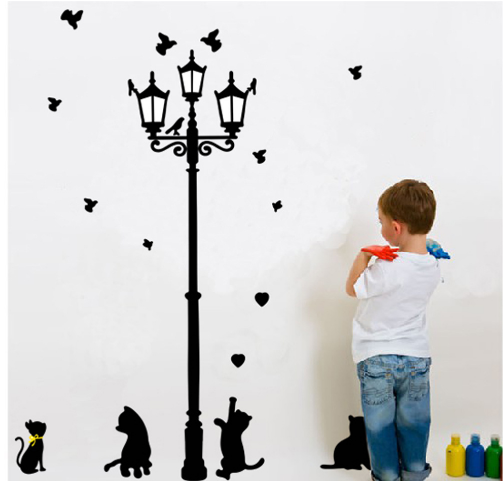 Cột đèn và mèo dạ quang