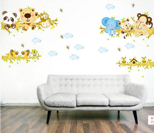 Decal dán tường thú vui đu cây