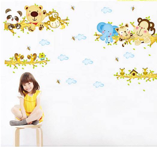 Decal dán tường thú vui đu cây